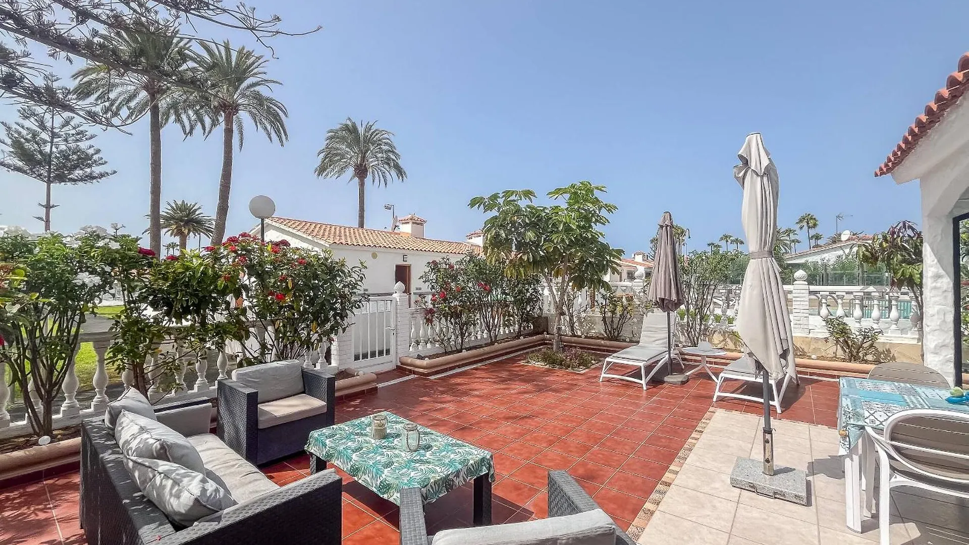 Lightbooking Santa Barbara Playa Del Ingles Maspalomas  0*, Maspalomas (Gran Canaria)