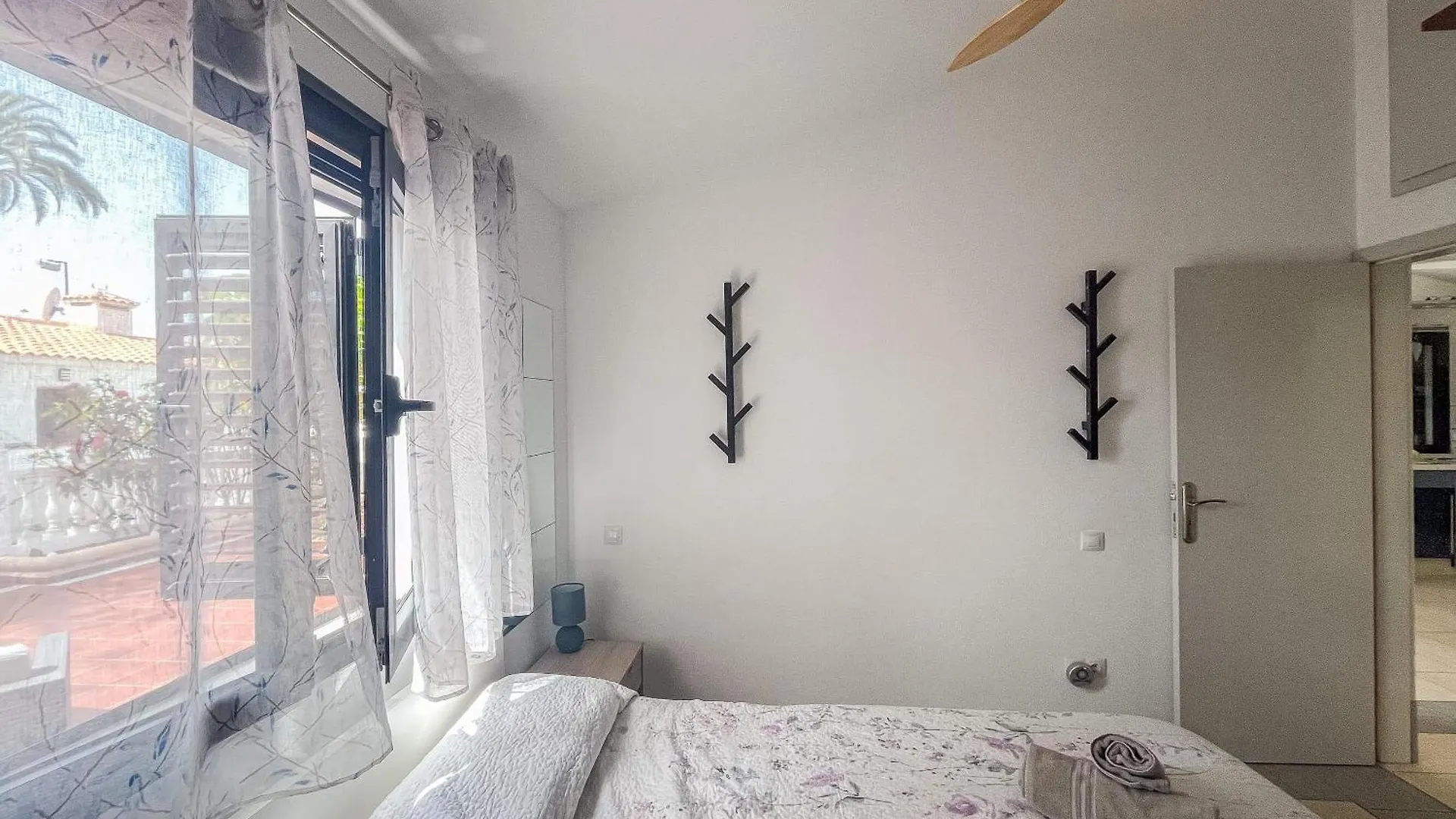 Lightbooking Santa Barbara Playa Del Ingles Maspalomas  Spain